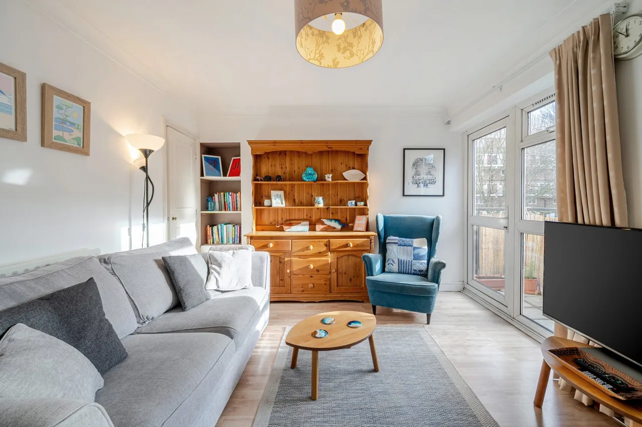 St. Saviours Estate, London, SE1, photo 6