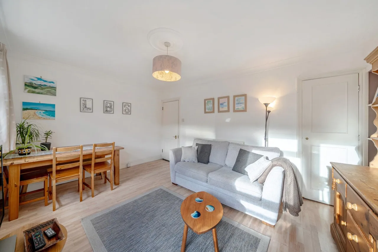 St. Saviours Estate, London, SE1, photo 10