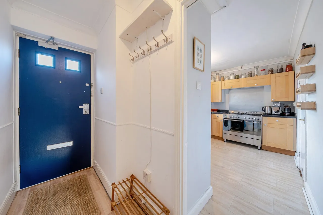 St. Saviours Estate, London, SE1, photo 14
