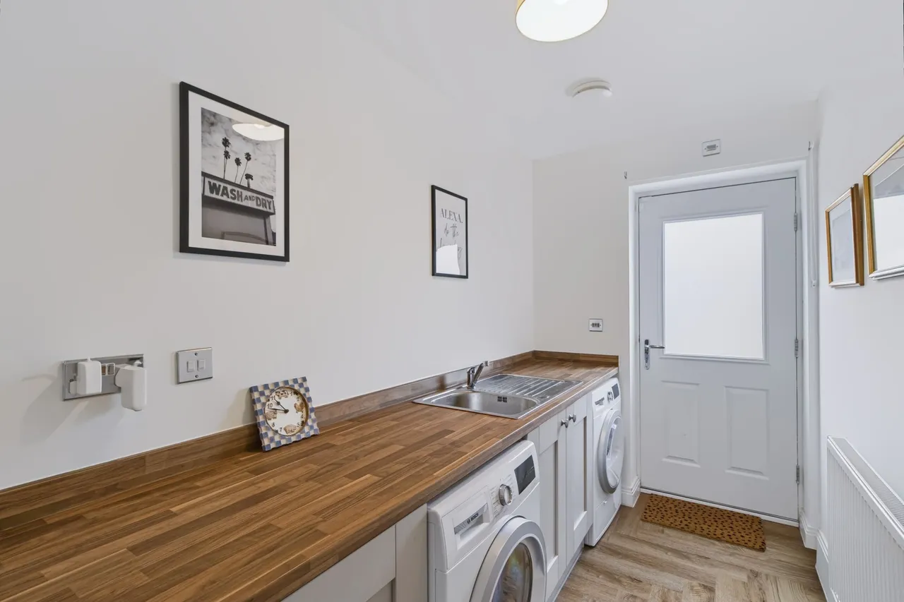 Winterbourne Gardens, Warrington, WA4 3EF, photo 5