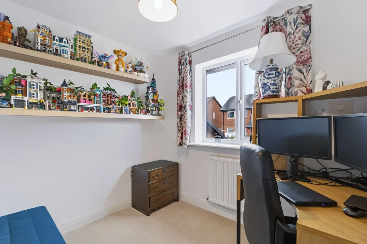 Winterbourne Gardens, Warrington, WA4 3EF, photo 15