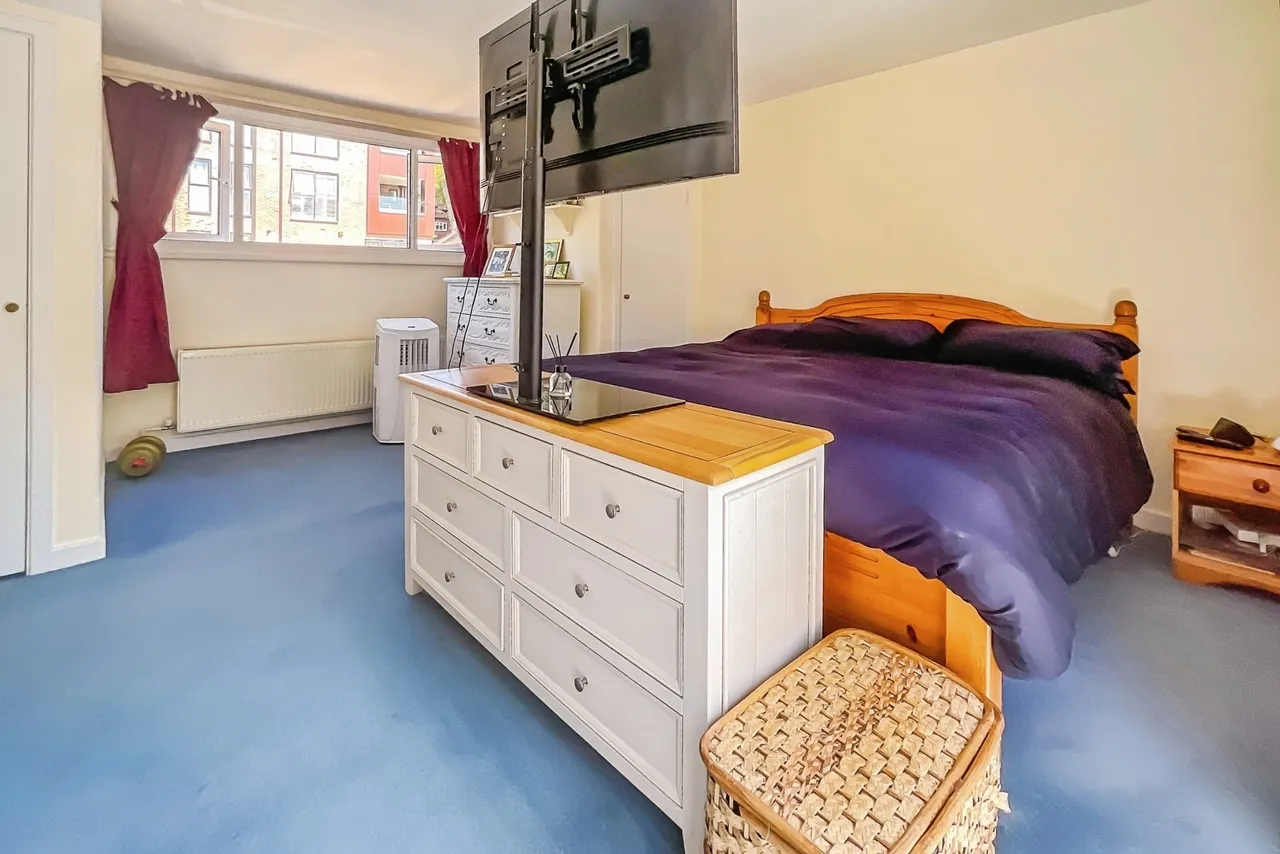 More Close, Purley, CR8, photo 13