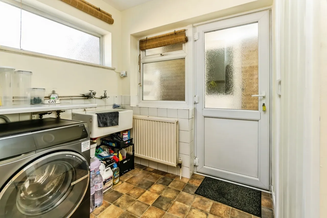 More Close, Purley, CR8, photo 8