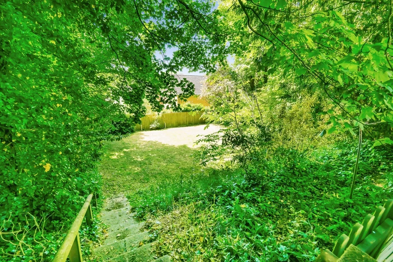 More Close, Purley, CR8, photo 27