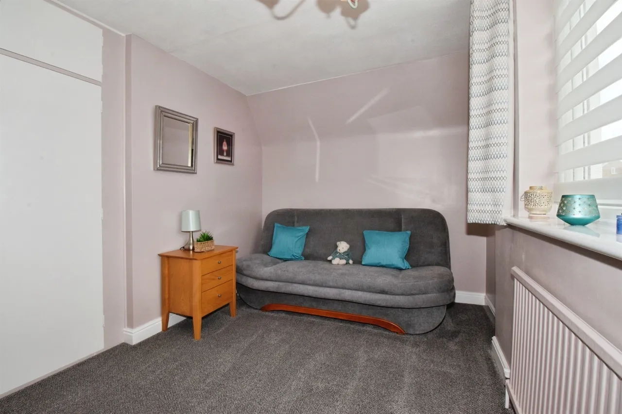 Fiona Drive, Thurnby, Leicester, photo 4