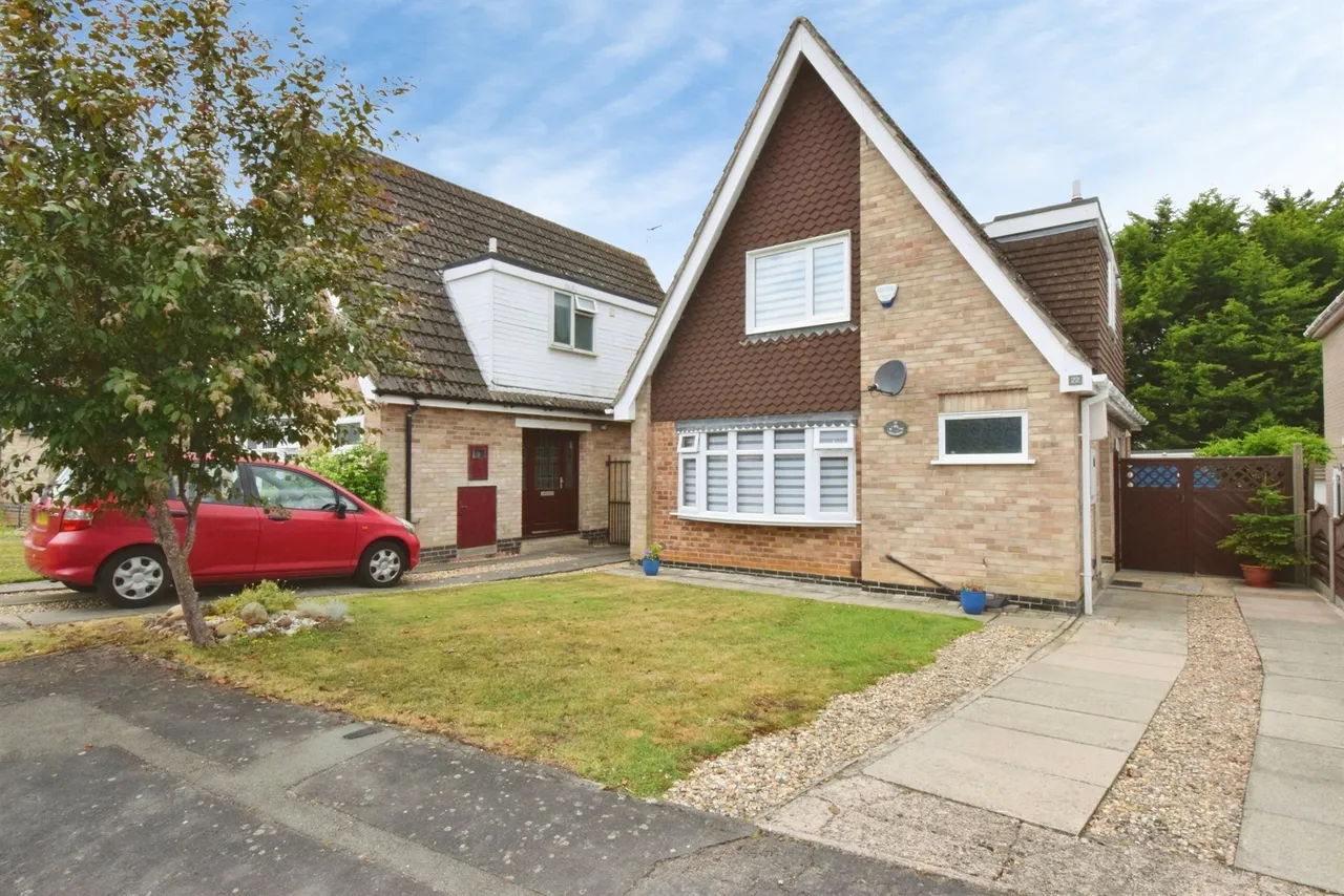 2 bed character property for sale — Fiona Drive, Thurnby, Leicester