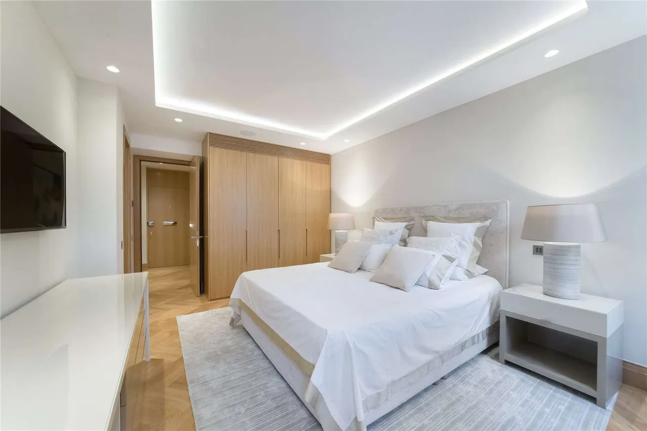 Upper Grosvenor Street, London, W1K 2NW, photo 12