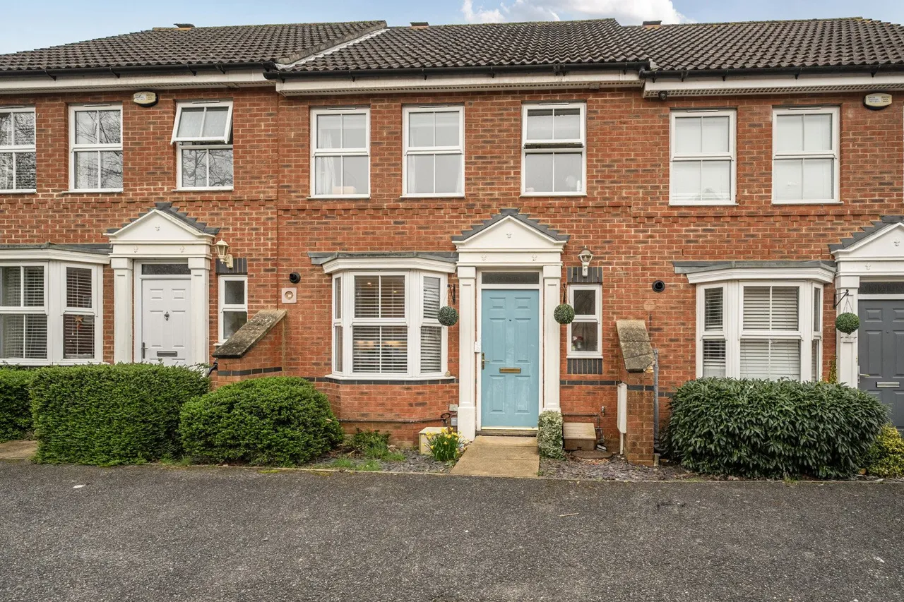 3 bed house for sale — Helegan Close, BR6