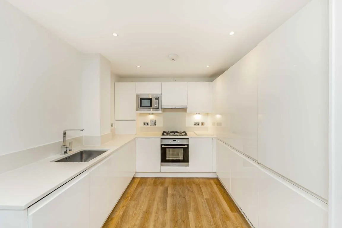 Pathfield Road, SW16, photo 2