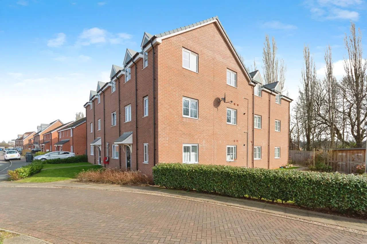 2 bed flat for sale — Electric Way, Birmingham, West Midlands, B11