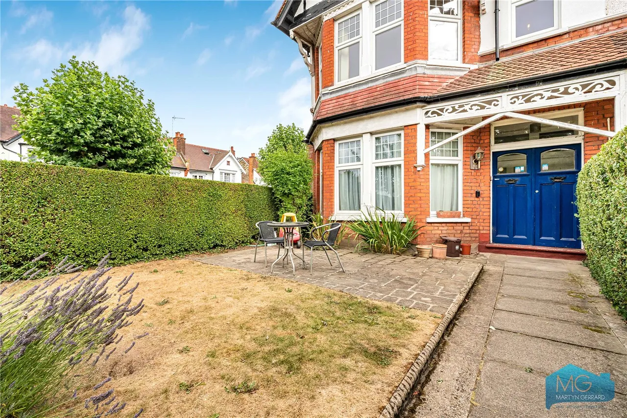 Park View Road, London, N3, photo 12