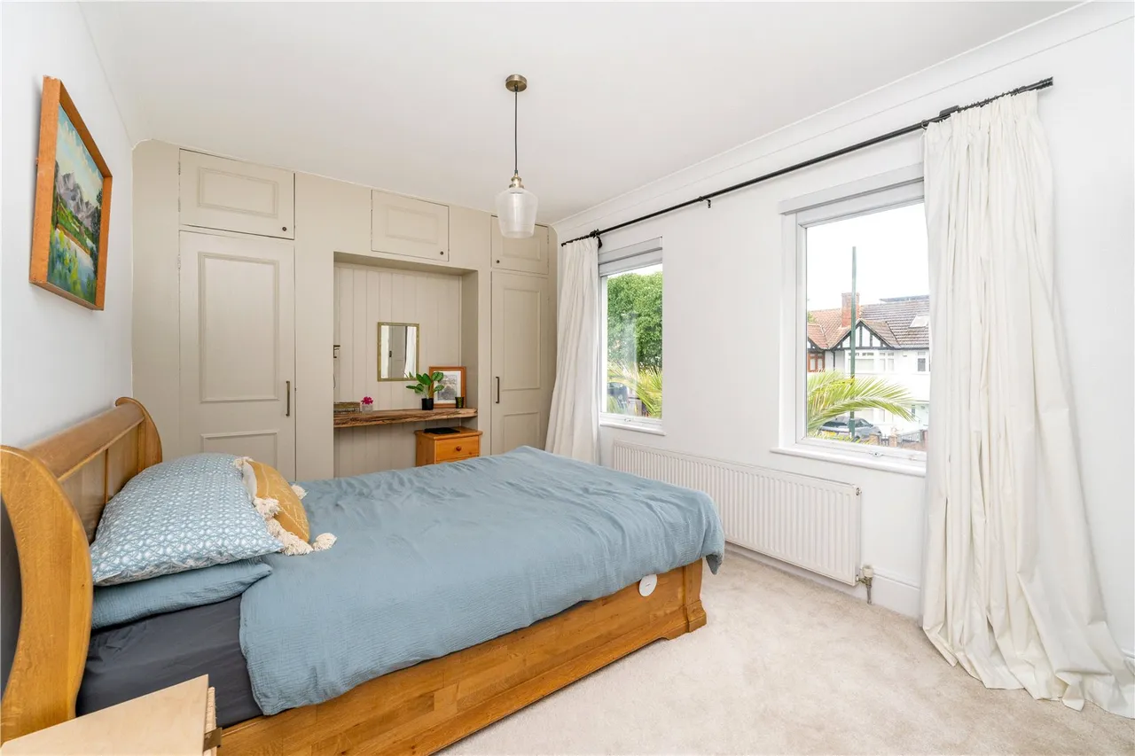 Nelson Road, Whitton, TW2 7AY, photo 8