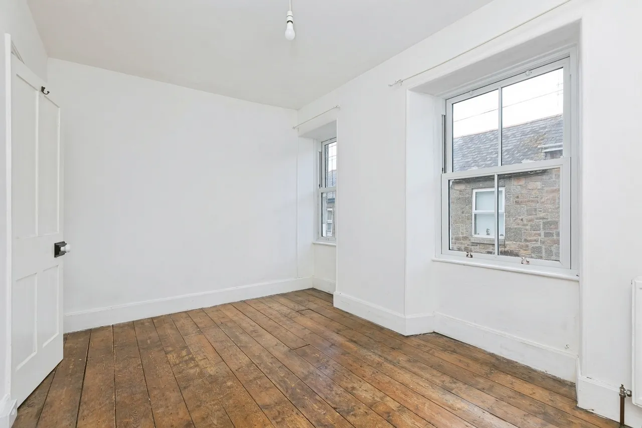 St. Henry Street, Penzance, TR18, photo 10