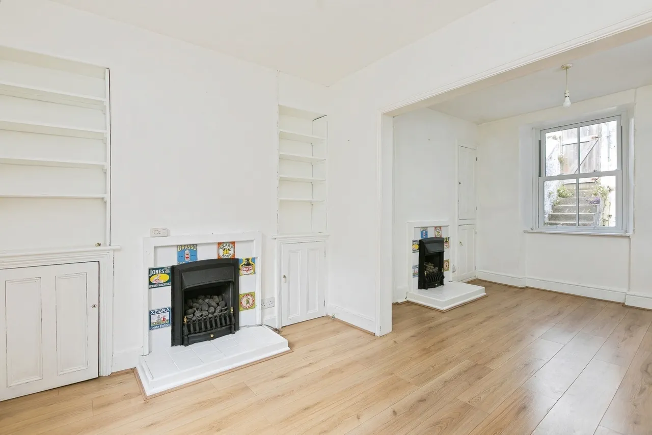 St. Henry Street, Penzance, TR18, photo 2