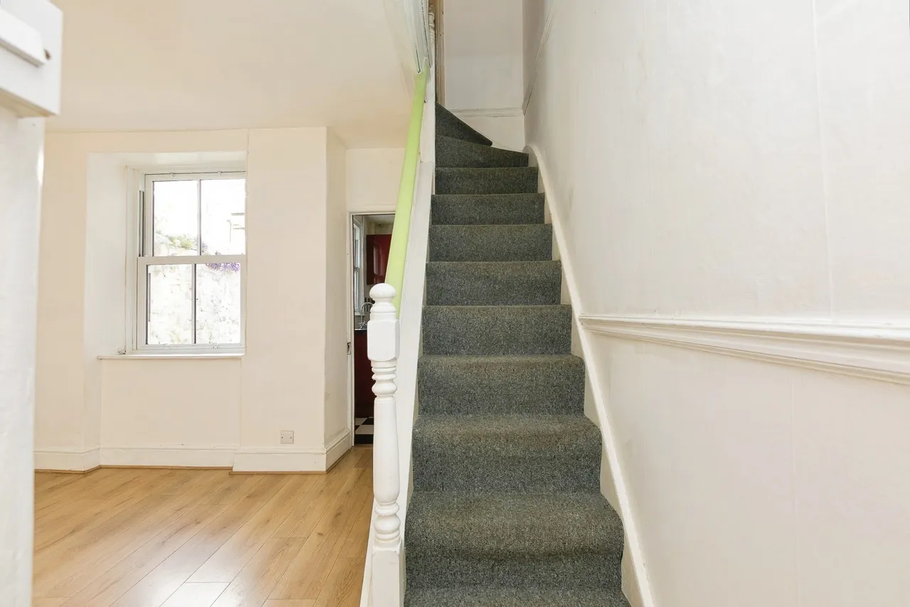 St. Henry Street, Penzance, TR18, photo 8