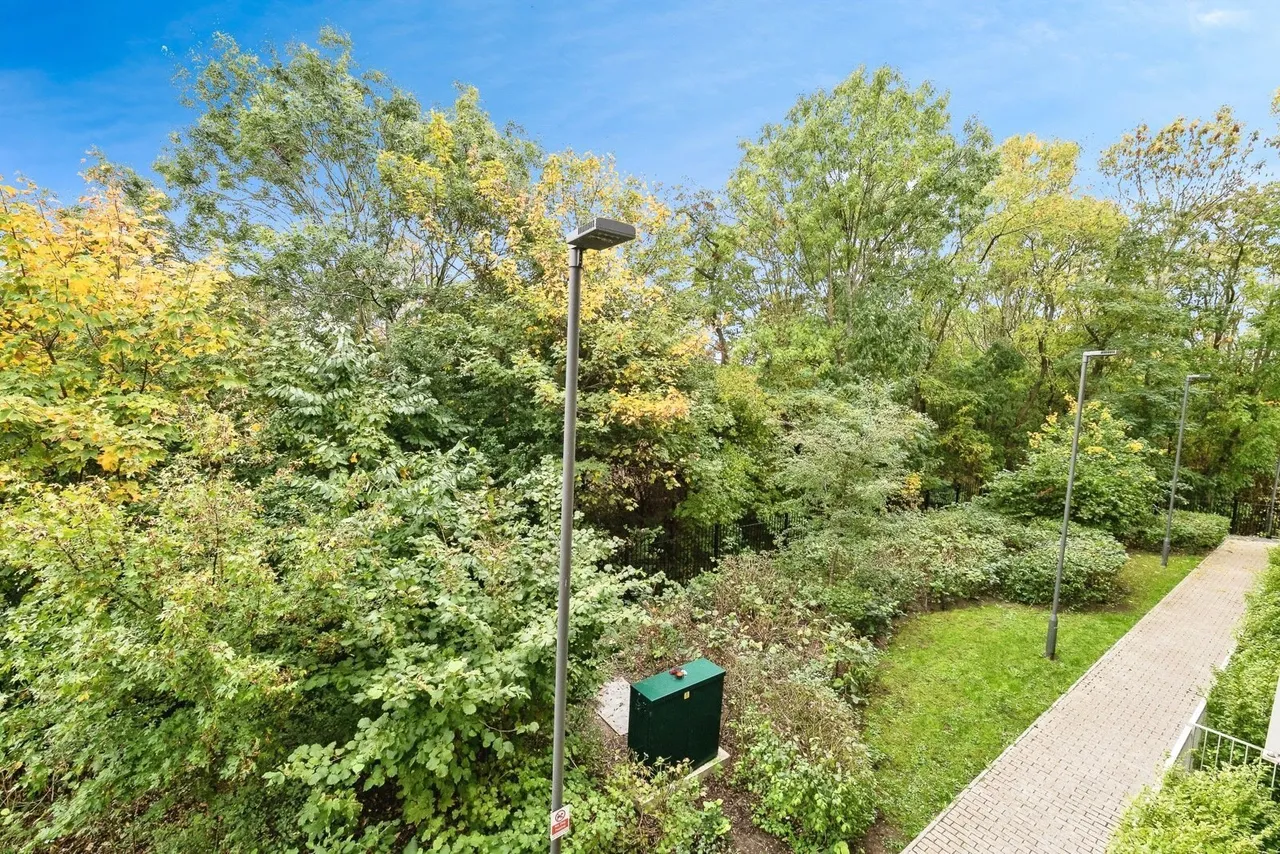 Mahindra Way, Beckton, London, E6, photo 14