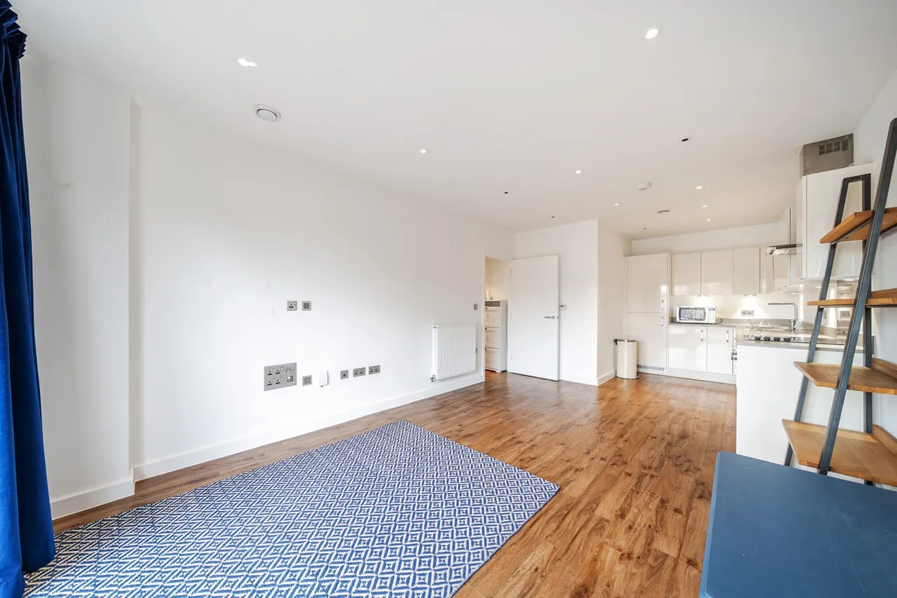 Moy Lane, SE18, photo 11