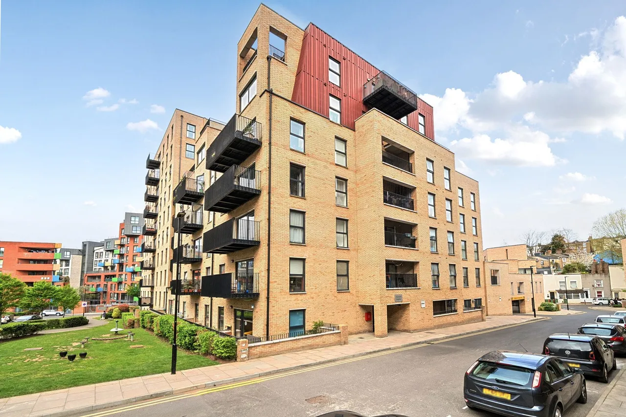 1 bed flat for sale — Moy Lane, SE18