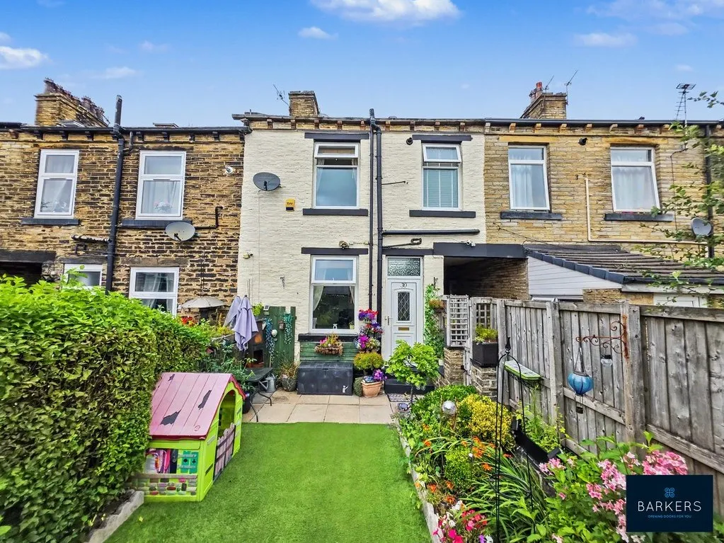 2 bed house for sale — Rook Lane, Bradford BD4 9NJ
