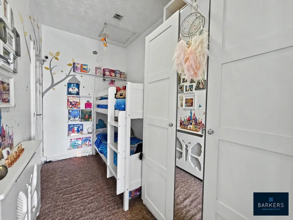 Rook Lane, Bradford BD4 9NJ, photo 10