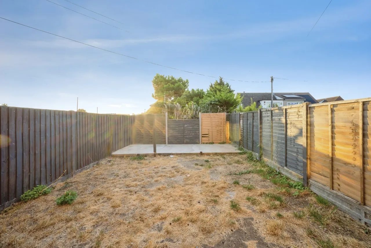 Pilgrims Close, Bedford, Bedfordshire, MK42, photo 12