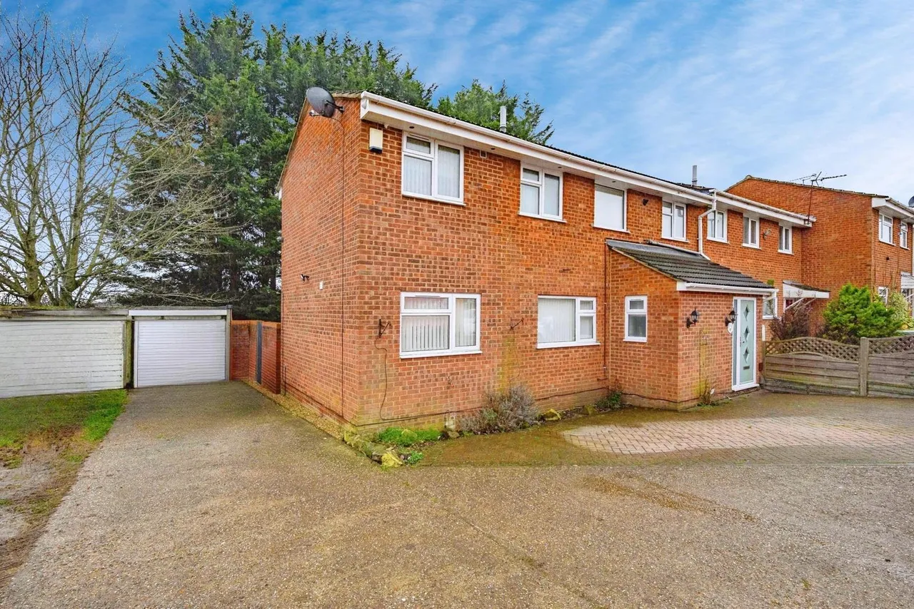 Dunsmore Road, Luton, Bedfordshire, LU1, photo 3