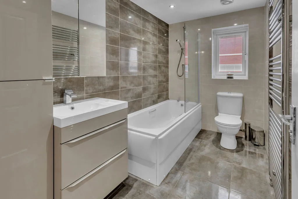 Orama Avenue Whitworth, Rochdale OL12 8ED, photo 28