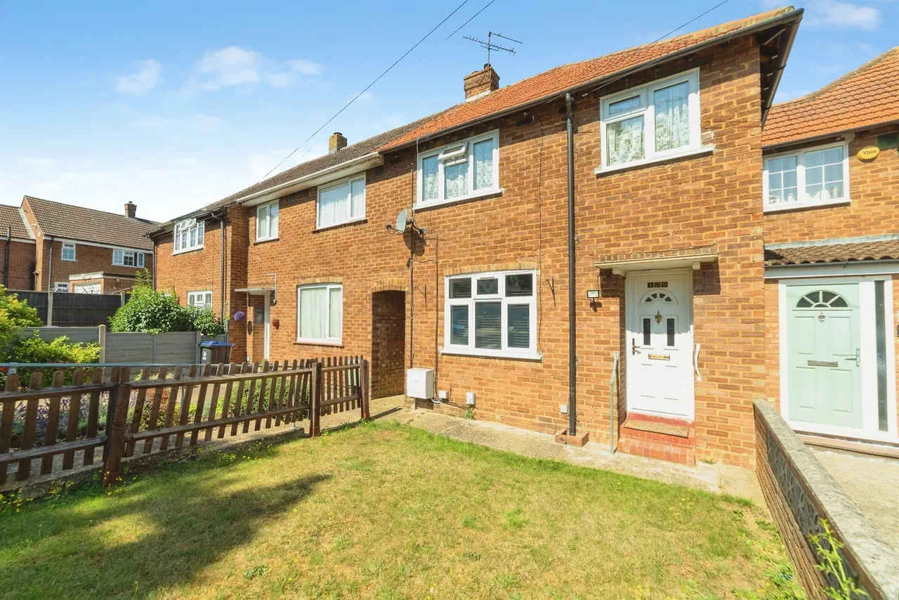 3 bed house for sale, Hall Mead, Letchworth Garden City, SG6