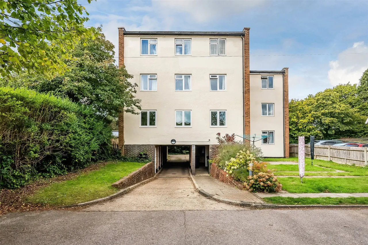 Falkland Grove, Dorking, RH4, photo 12
