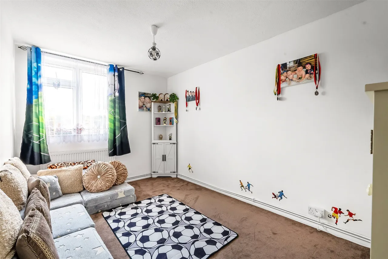 Falkland Grove, Dorking, RH4, photo 10