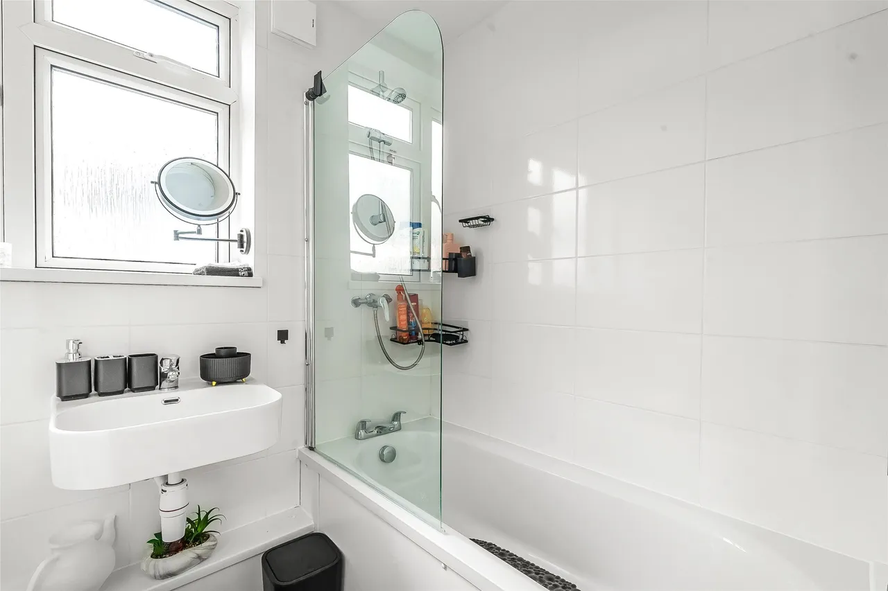 Falkland Grove, Dorking, RH4, photo 8