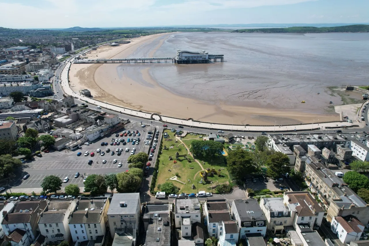 Park Place, Weston-super-Mare, BS23, photo 32