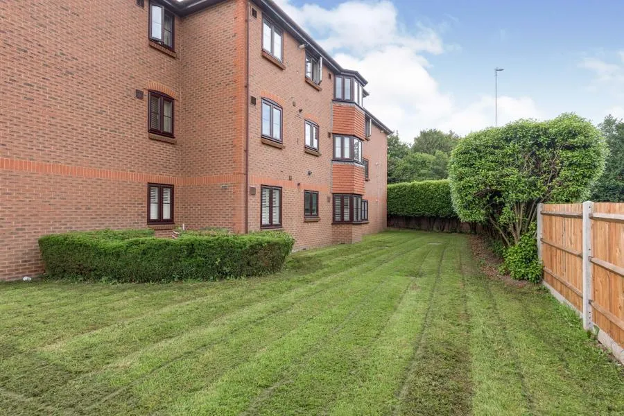 Hadlow Road, Tonbridge, TN9, photo 8