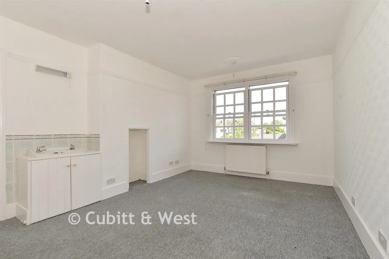 Tennyson Road, Bognor Regis, PO21, photo 9