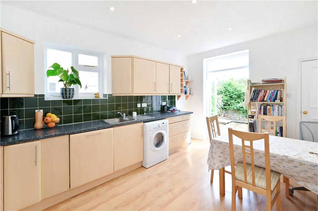 Harvist Road, London, NW6, photo 2