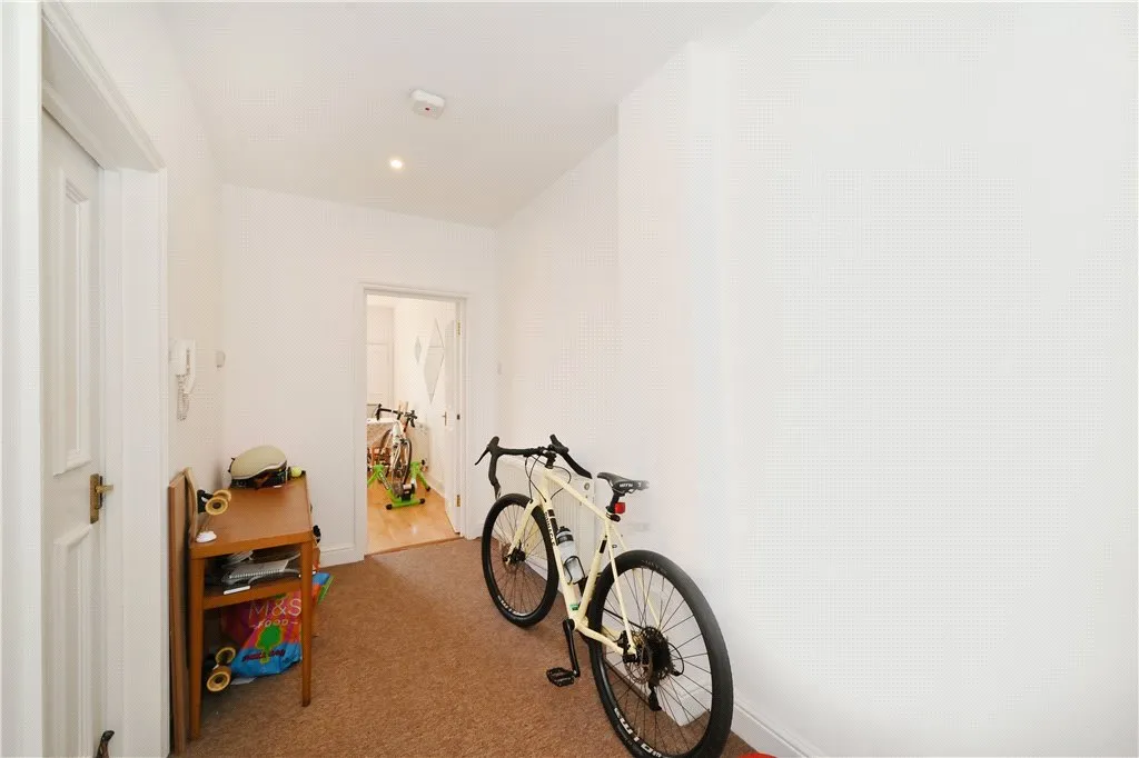 Harvist Road, London, NW6, photo 19