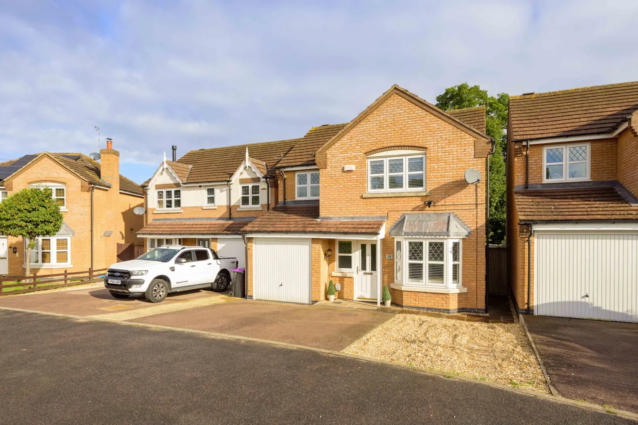 4 bed house for sale, Ganton Way, Grantham
