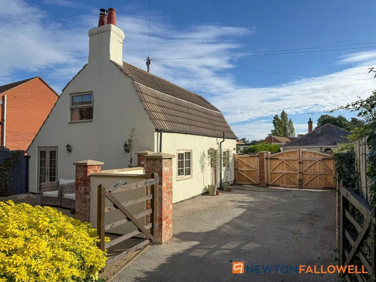 2 bed house for sale, Queen Street, Balderton, NG24