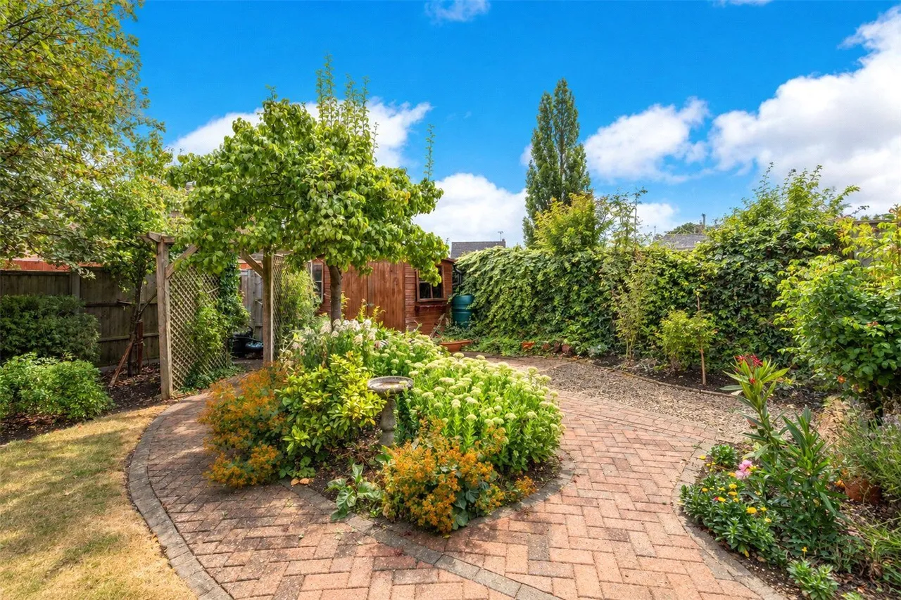 Woodland Avenue, Bourne, PE10, photo 16