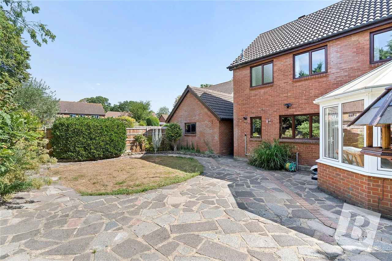 Brookdale Close, Upminster, RM14, photo 18