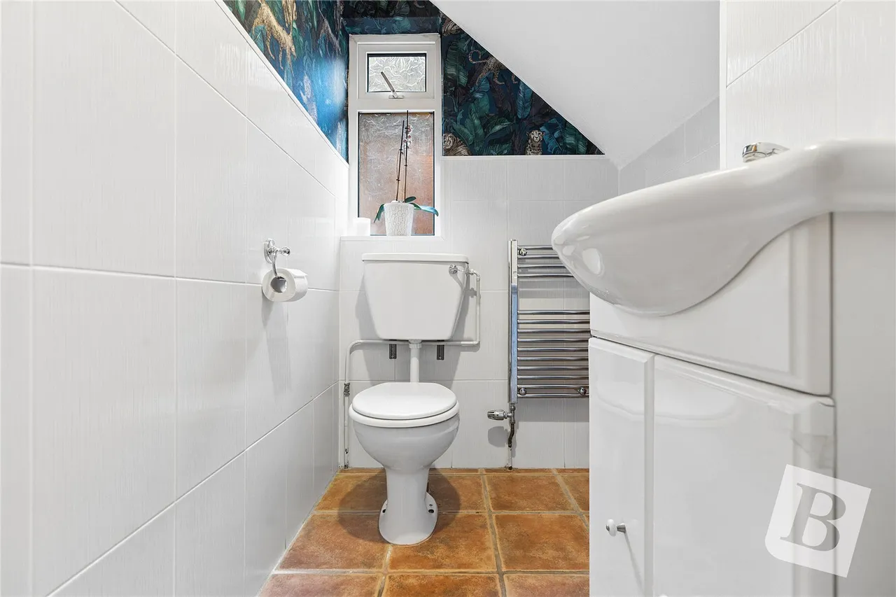 Brookdale Close, Upminster, RM14, photo 8