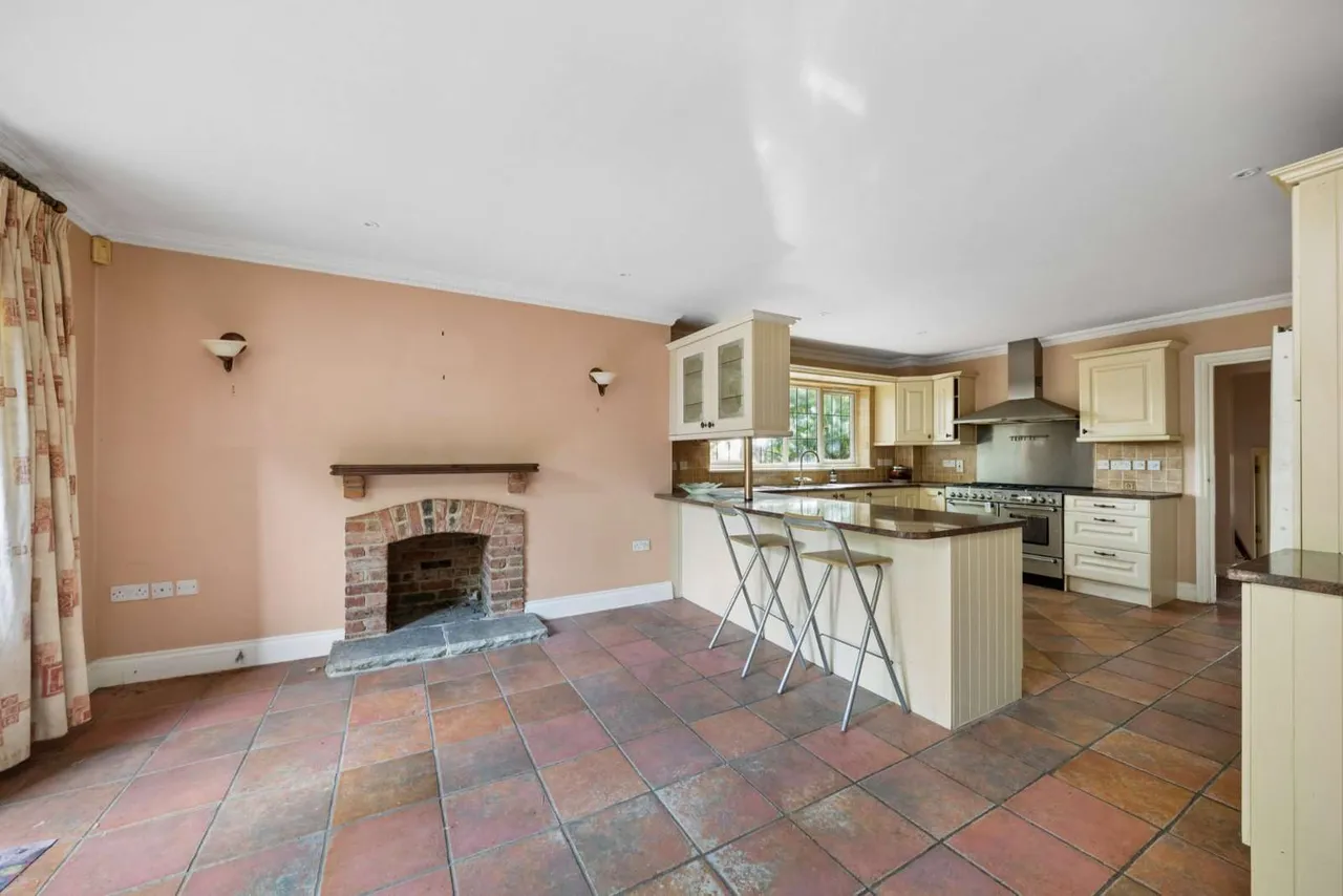Orchard Hill, Windlesham, GU20, photo 3