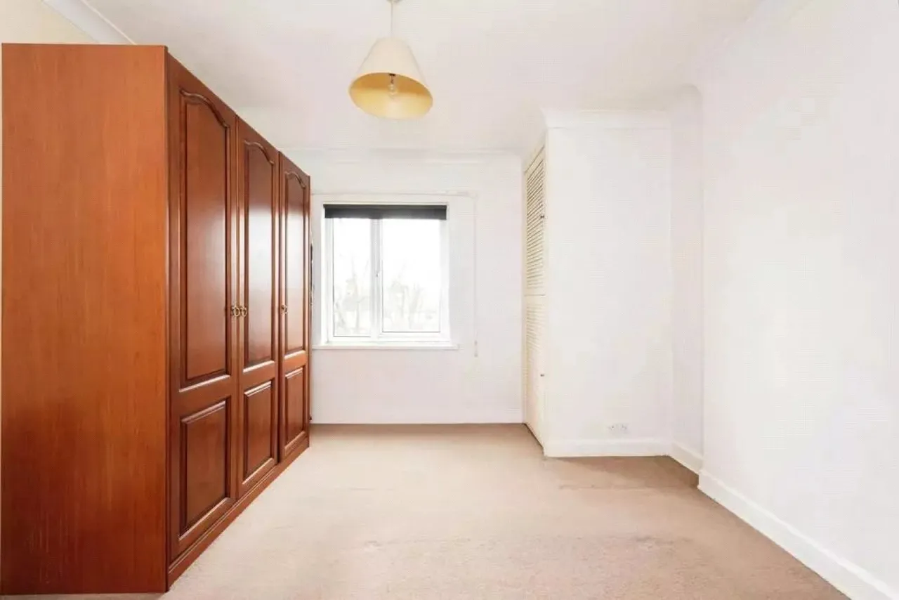 Bridgewater Road, Wembley, HA0, photo 4