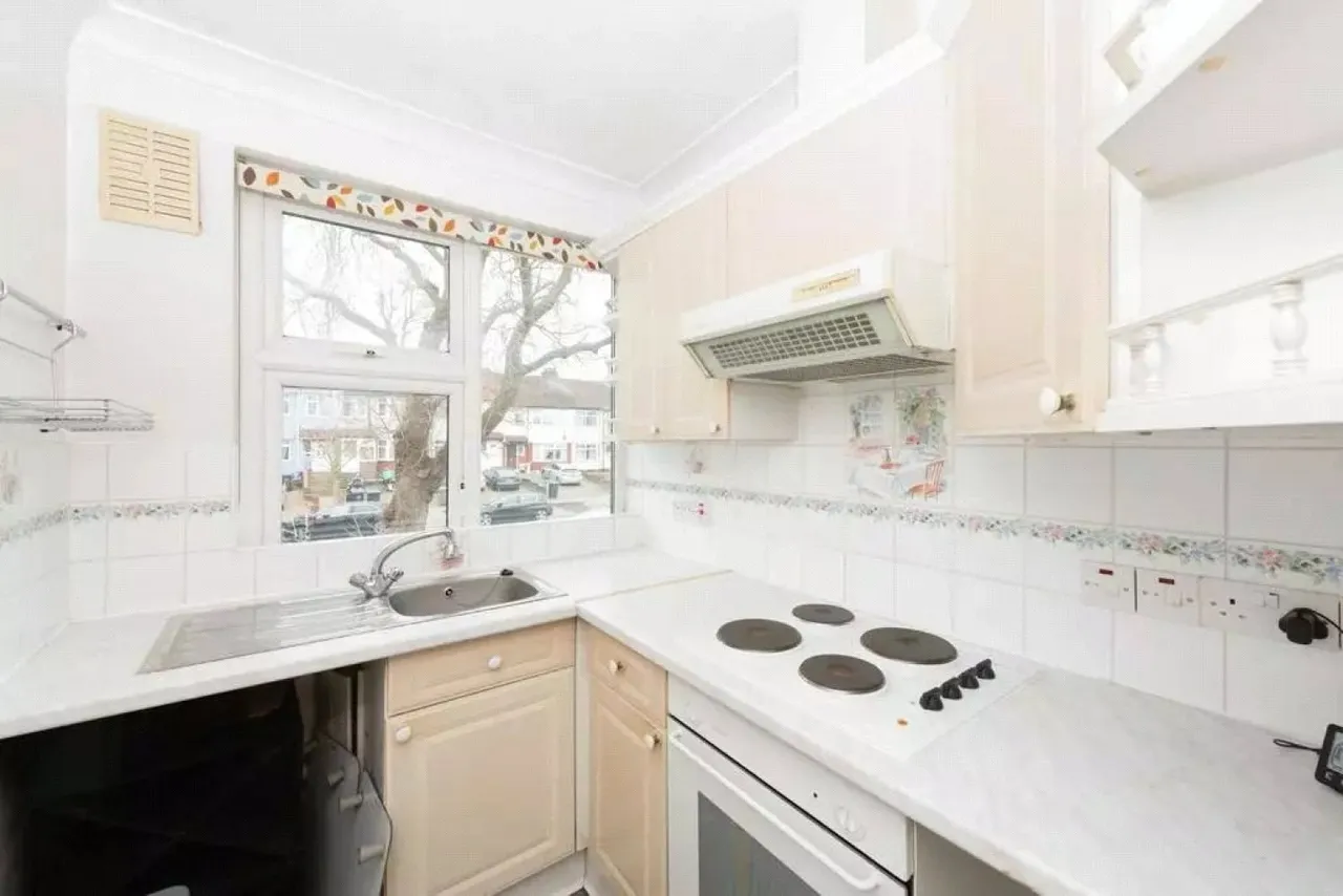 Bridgewater Road, Wembley, HA0, photo 7