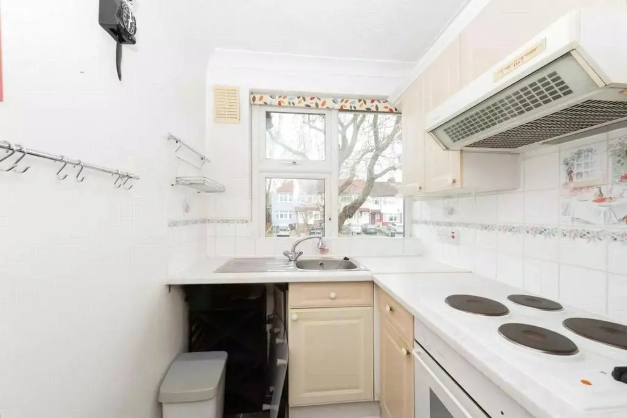 Bridgewater Road, Wembley, HA0, photo 6