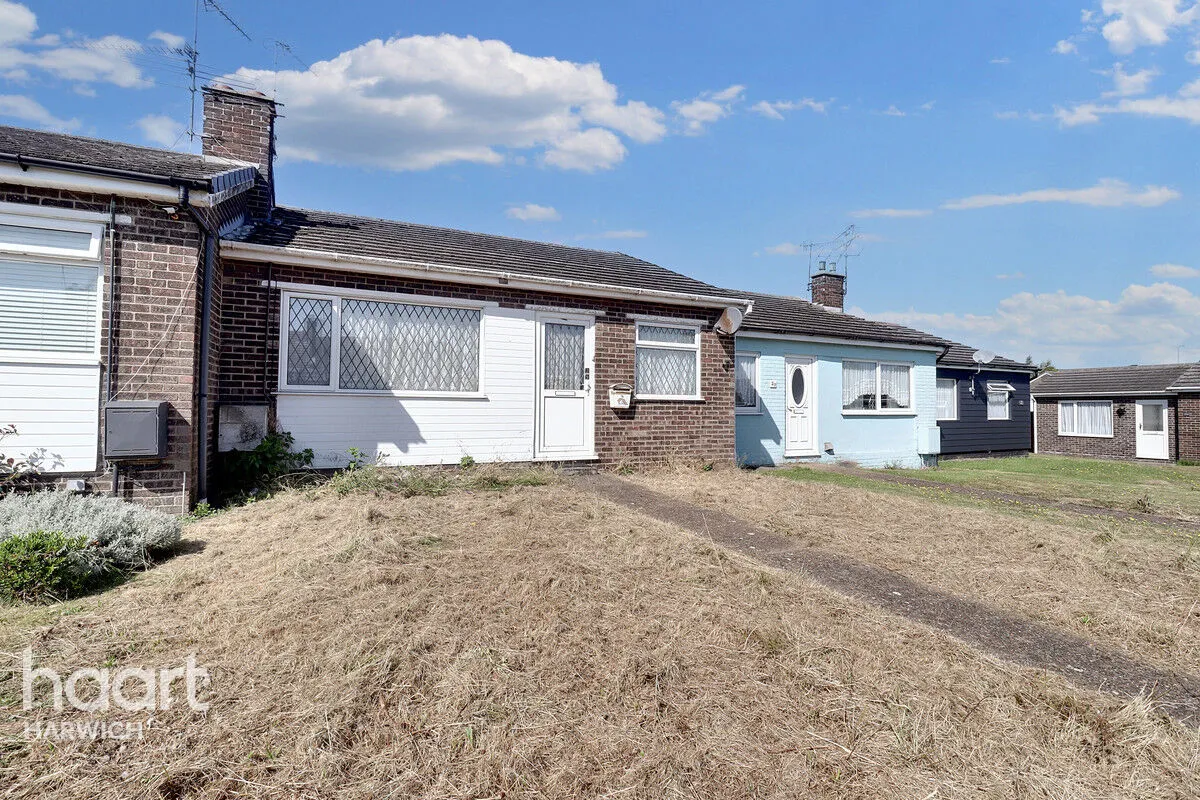 2 bed house for sale, Balton Way, Harwich, CO12