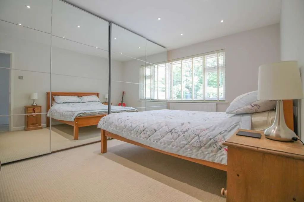 Brambles Close, Isleworth, TW7 5BX, photo 4