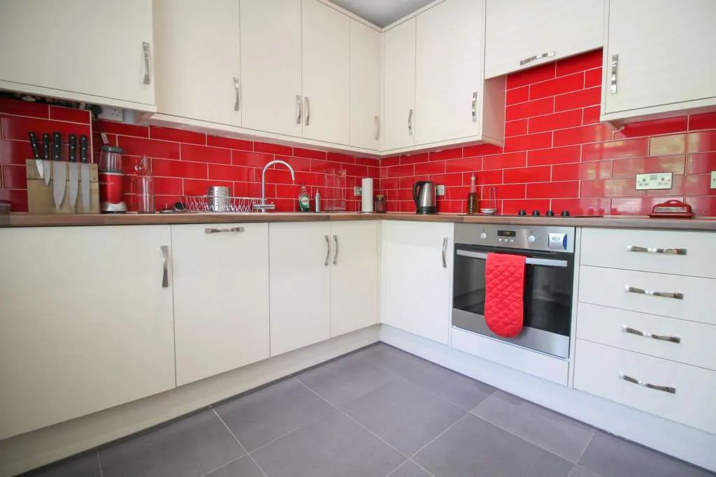 Brambles Close, Isleworth, TW7 5BX, photo 5