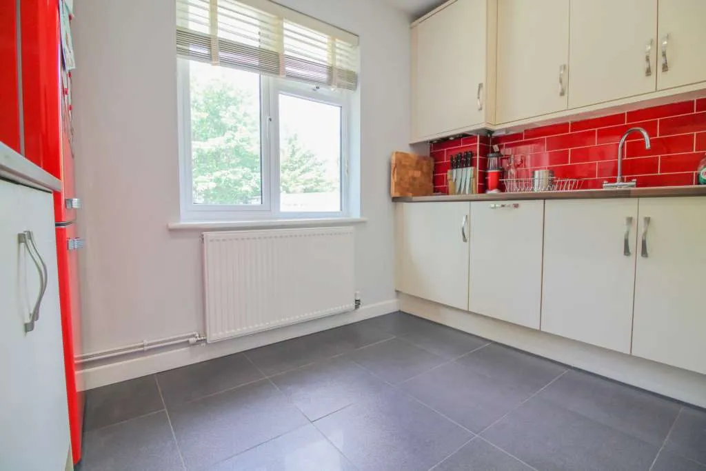 Brambles Close, Isleworth, TW7 5BX, photo 10
