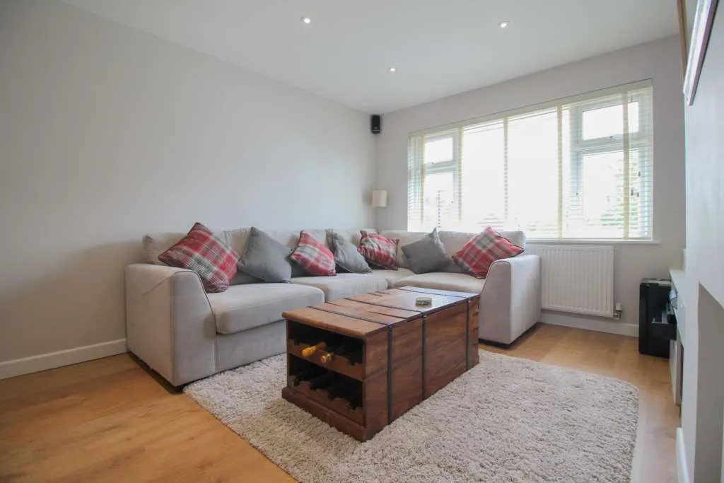 Brambles Close, Isleworth, TW7 5BX, photo 13